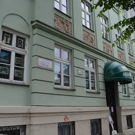 Hotel Akademik 2*